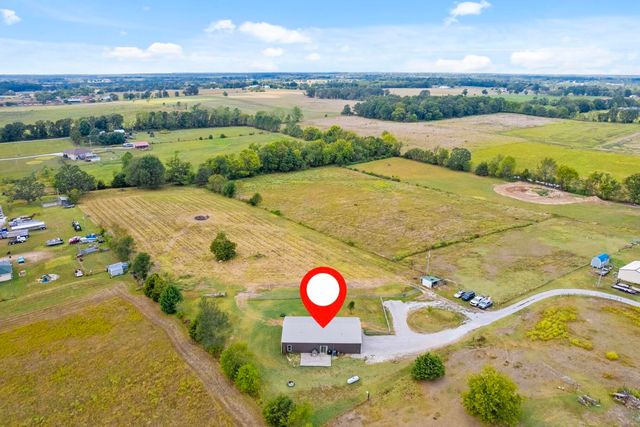 1981 Robinson Road, Clever, MO 65631