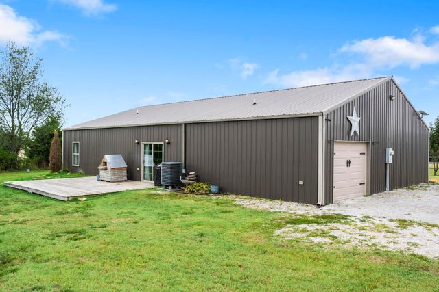 1981 Robinson Road, Clever, MO 65631