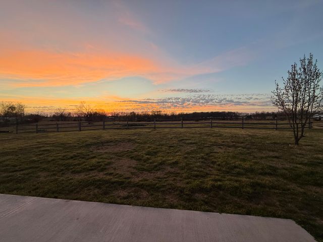 1981 Robinson Road, Clever, MO 65631