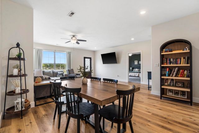 1981 Robinson Road, Clever, MO 65631