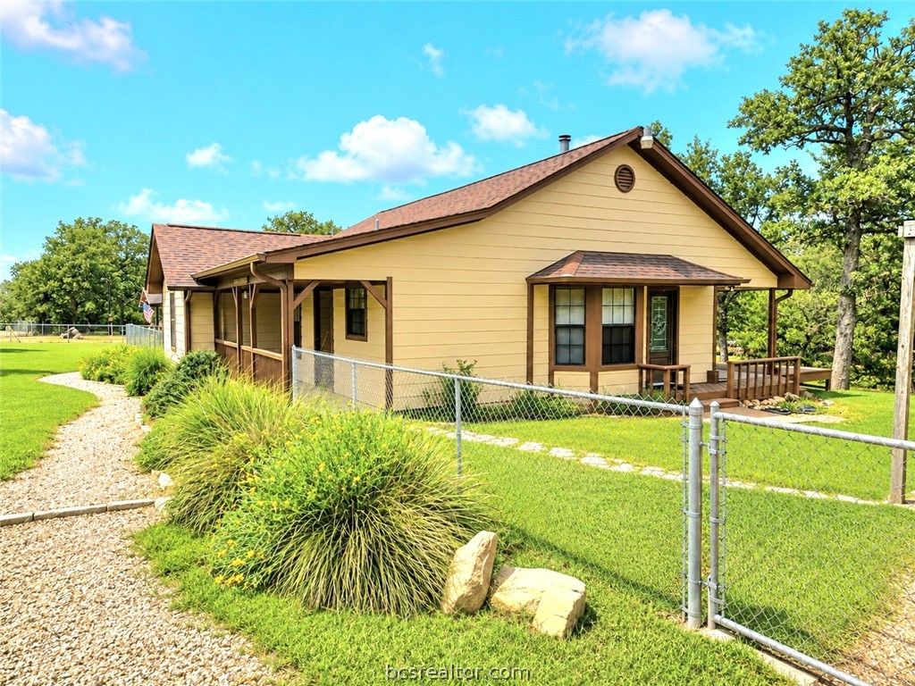 219 Ripple Creek Lane, Somerville, TX 77879 — photo 3