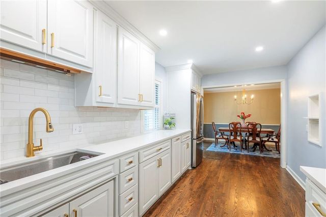 5401 Canterbury Road, Fairway, KS 66205