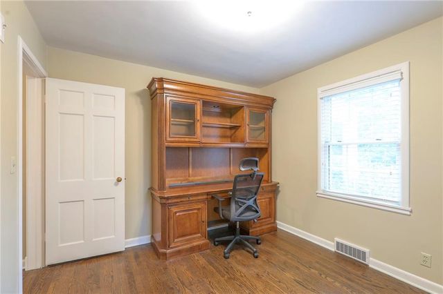 5401 Canterbury Road, Fairway, KS 66205