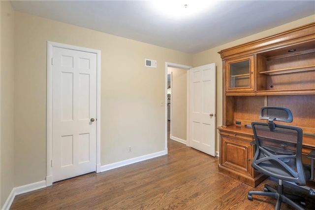 5401 Canterbury Road, Fairway, KS 66205