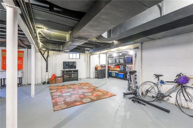 5401 Canterbury Road, Fairway, KS 66205