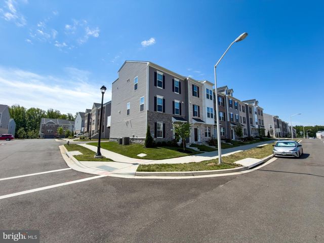 7720 PRESIDENTIAL PKWY, Upper Marlboro, MD 20774