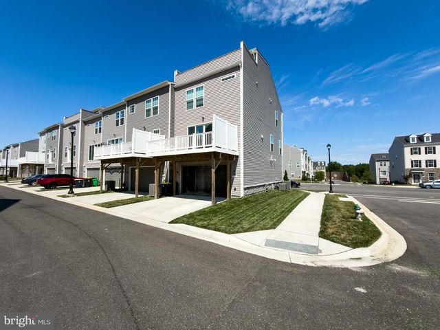 7720 PRESIDENTIAL PKWY, Upper Marlboro, MD 20774