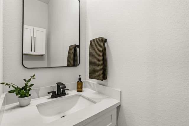 4661 Phlox Street B, Houston, TX 77051