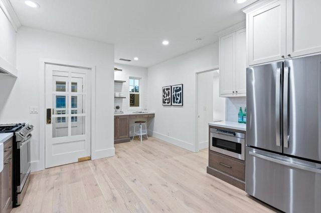 1411 Seabright Avenue, Santa Cruz, CA 95062