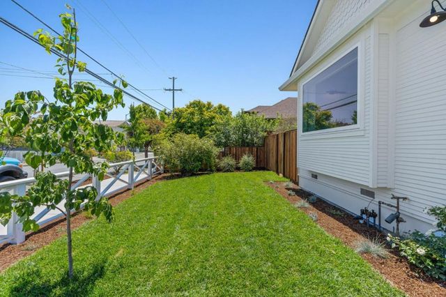 1411 Seabright Avenue, Santa Cruz, CA 95062