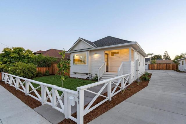 1411 Seabright Avenue, Santa Cruz, CA 95062