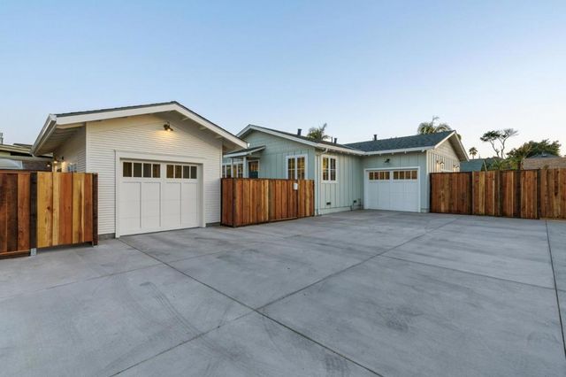 1411 Seabright Avenue, Santa Cruz, CA 95062