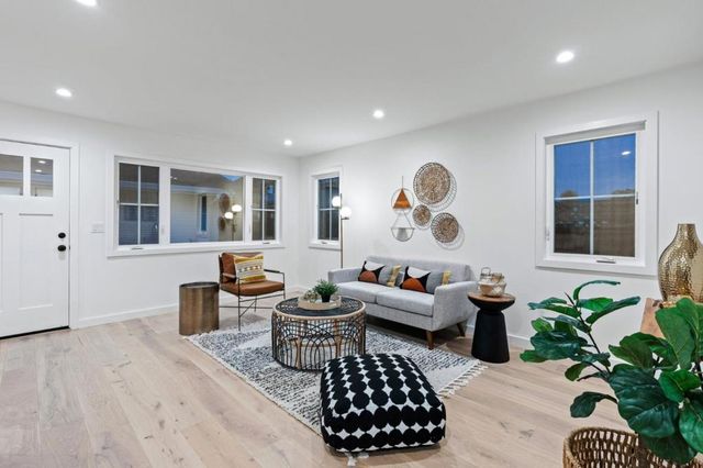 1411 Seabright Avenue, Santa Cruz, CA 95062