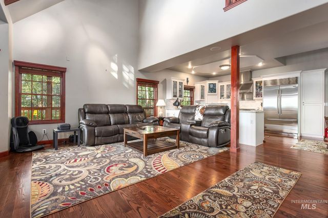 1100 Abbott Road, Viola, ID 83872