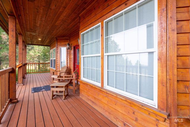 1100 Abbott Road, Viola, ID 83872