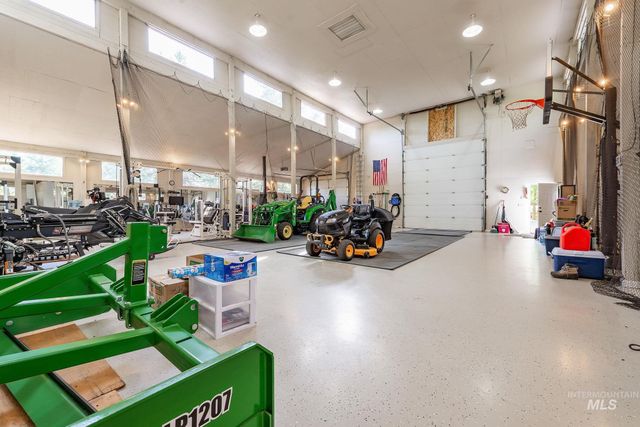 1100 Abbott Road, Viola, ID 83872