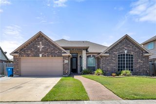 414 Long Point Dr, Portland, TX 78374