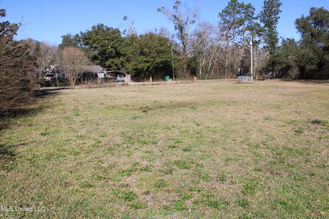 13321 Gwen Avenue, Gulfport, MS 39503