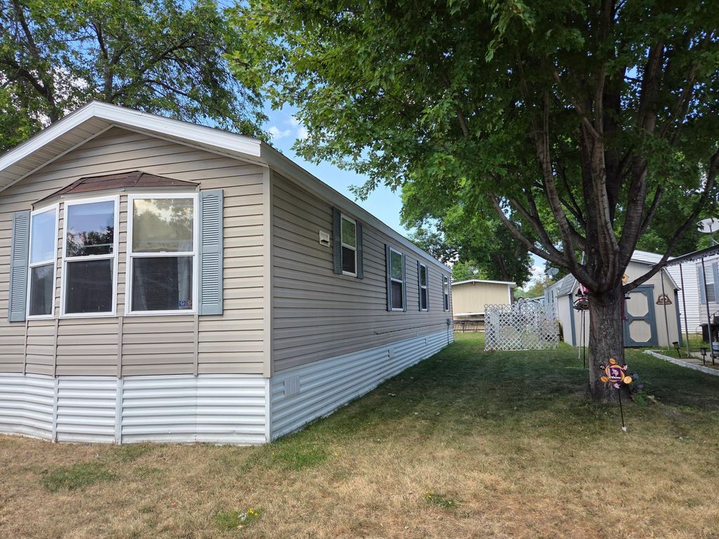 1150 Cessna Drive E, New Brighton, MN 55112 — photo 3