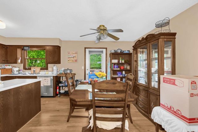 1150 Glendon Street N, Maplewood, MN 55119