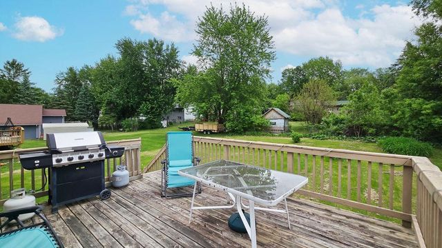 1150 Glendon Street N, Maplewood, MN 55119