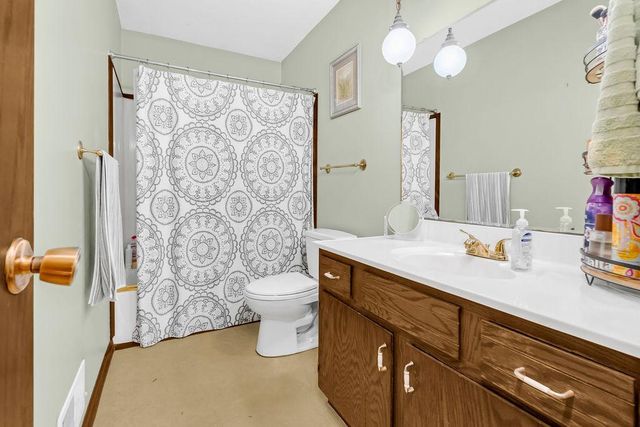 1150 Glendon Street N, Maplewood, MN 55119