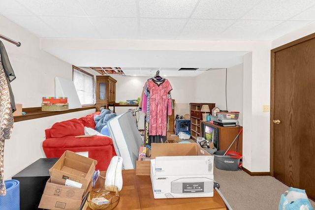 1150 Glendon Street N, Maplewood, MN 55119