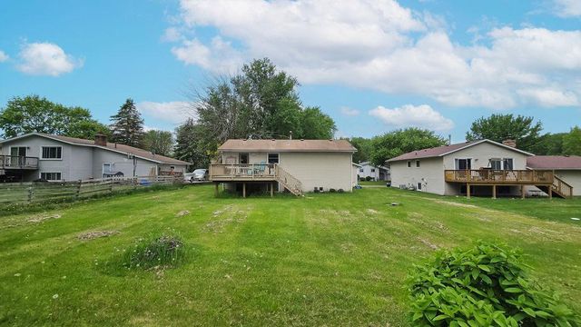 1150 Glendon Street N, Maplewood, MN 55119