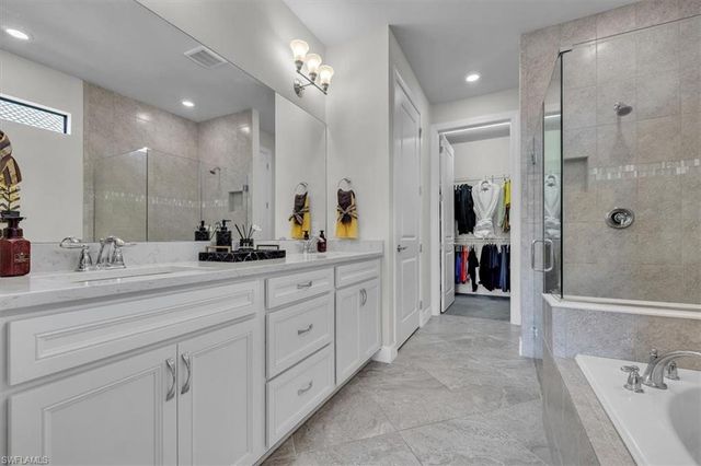 3032 Walnut Grove LN, Alva, FL 33920