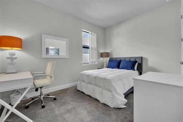 3032 Walnut Grove LN, Alva, FL 33920