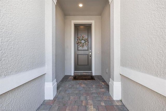 3032 Walnut Grove LN, Alva, FL 33920