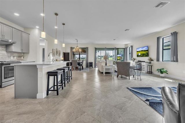 3032 Walnut Grove LN, Alva, FL 33920