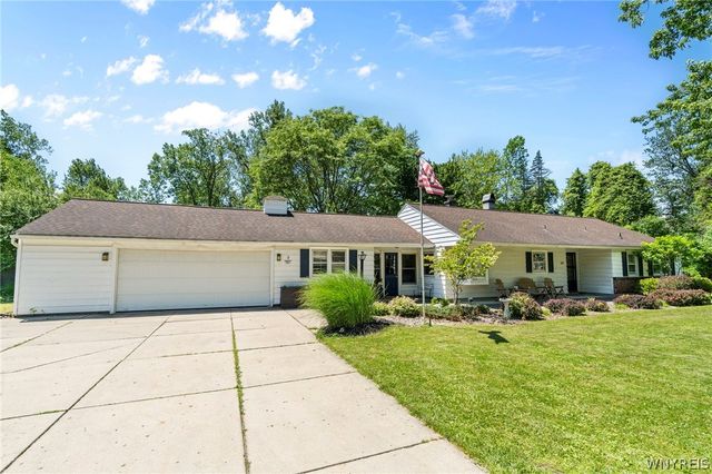 50 Maple Drive, Lancaster, NY 14026