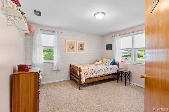 50 Maple Drive, Lancaster, NY 14026