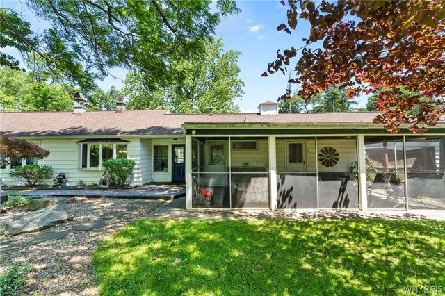 50 Maple Drive, Lancaster, NY 14026