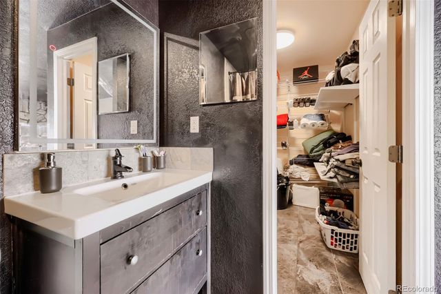 364 S Ironton Street 427, Aurora, CO 80012