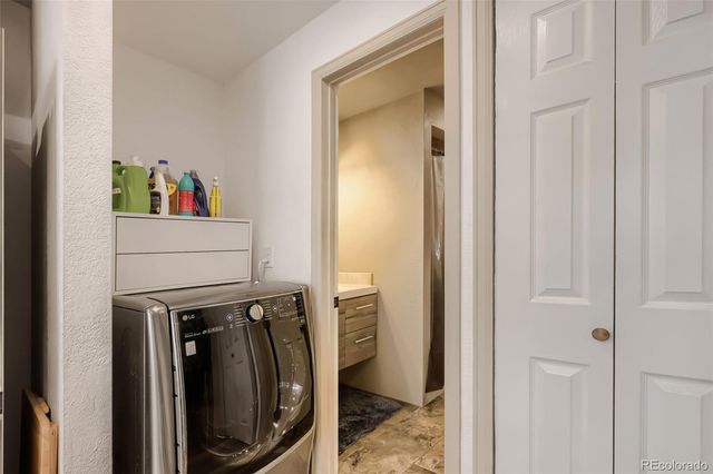 364 S Ironton Street 427, Aurora, CO 80012