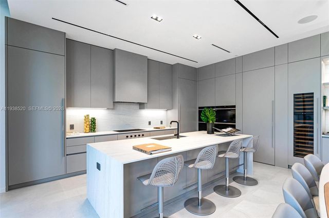 13000 N Bayshore Dr, North Miami, FL 33181