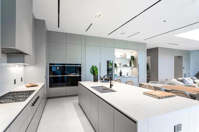 13000 N Bayshore Dr, North Miami, FL 33181