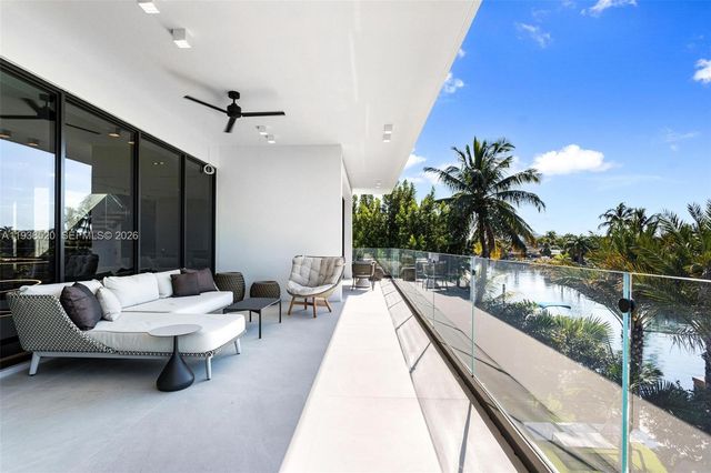 13000 N Bayshore Dr, North Miami, FL 33181