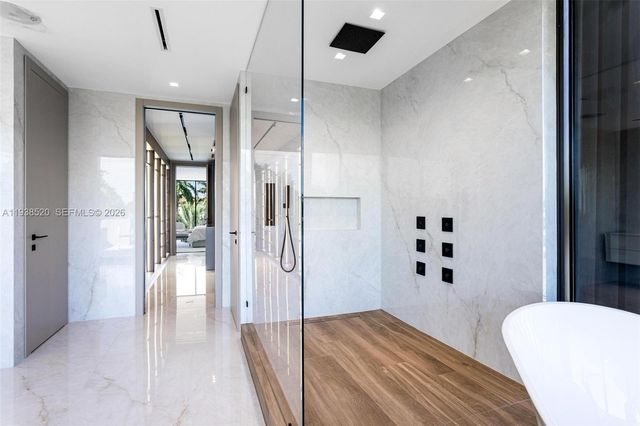 13000 N Bayshore Dr, North Miami, FL 33181