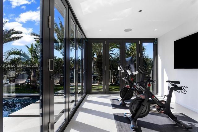 13000 N Bayshore Dr, North Miami, FL 33181