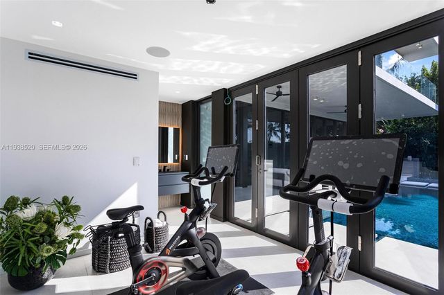 13000 N Bayshore Dr, North Miami, FL 33181