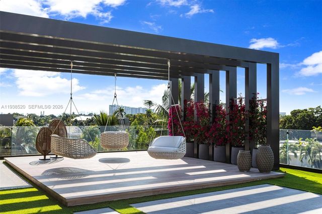 13000 N Bayshore Dr, North Miami, FL 33181