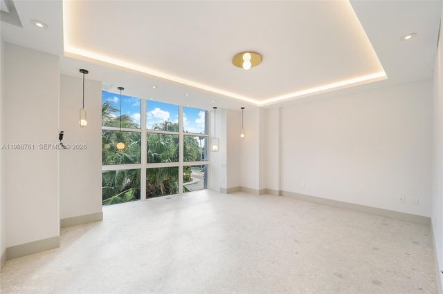 737 Crandon Blvd 301, Key Biscayne, FL 33149