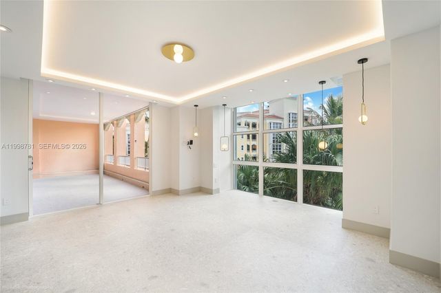 737 Crandon Blvd 301, Key Biscayne, FL 33149