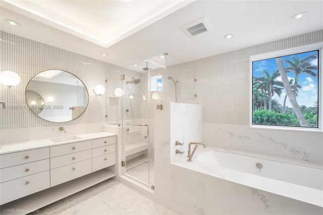 737 Crandon Blvd 301, Key Biscayne, FL 33149
