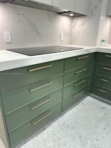 737 Crandon Blvd 301, Key Biscayne, FL 33149