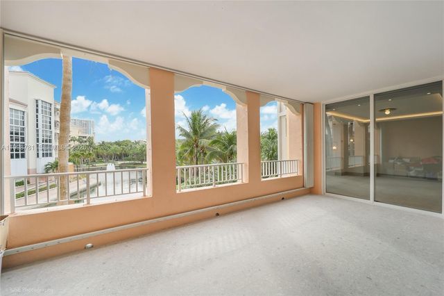 737 Crandon Blvd 301, Key Biscayne, FL 33149