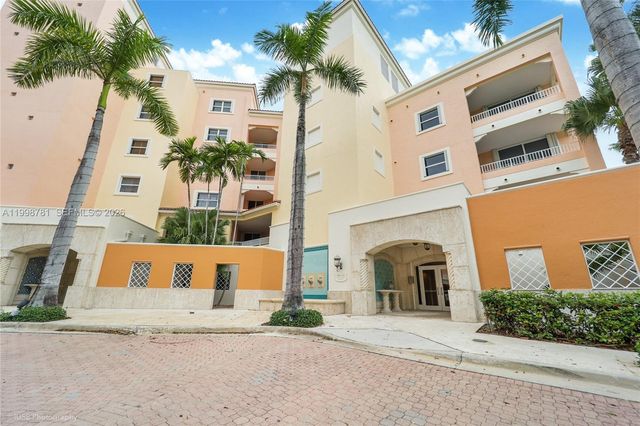 737 Crandon Blvd 301, Key Biscayne, FL 33149